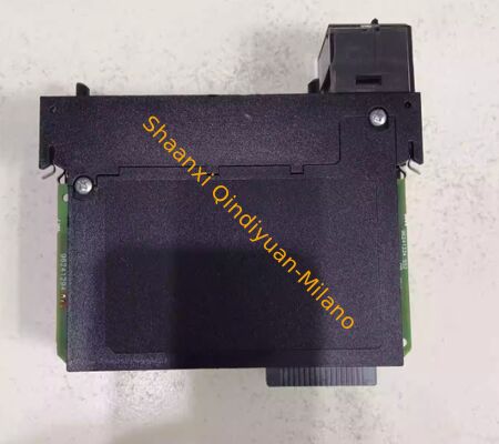 Allen Bradley 1756-OF8 Programmable Logic Controller With 8 Channels 15 Bit Resolution