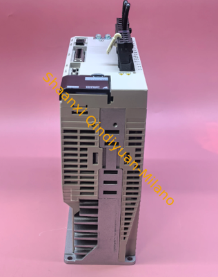 Yaskawa  SGDV-7R6A01A002000  Servo Motor   Sigma-5 Series AC Servo Drive 1.5kW 200V Pulse  Analog Control